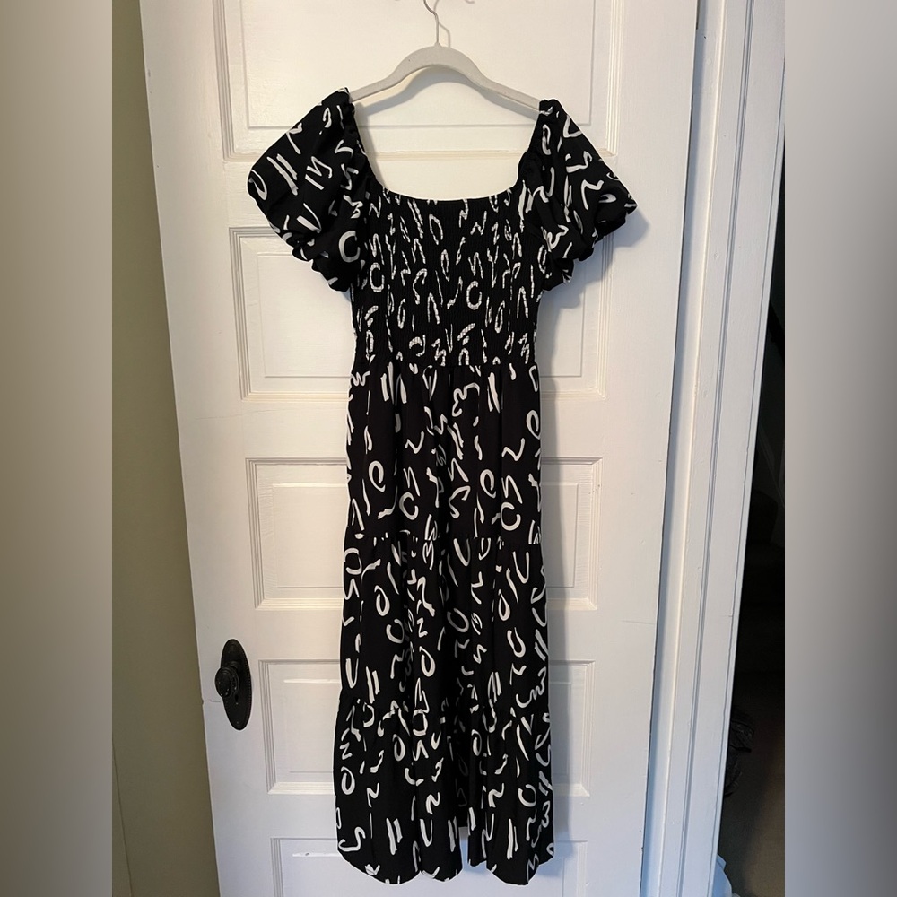 Chic Black and White Maxi Dress